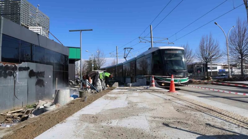 Akçaray Tramvay Hattı Yolcu Kapasitesini İkiye Katlıyor