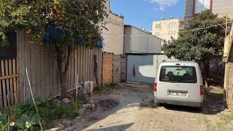 Hatay'da Yaşlı Kadın Altınları İçin Darp Edildi