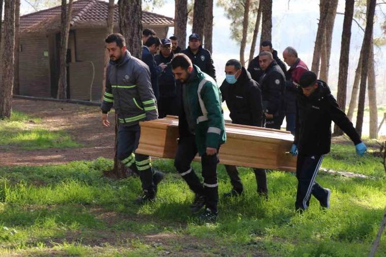 Denizli'de Park Lavabosunda Yaşlı Adam Ölü Bulundu