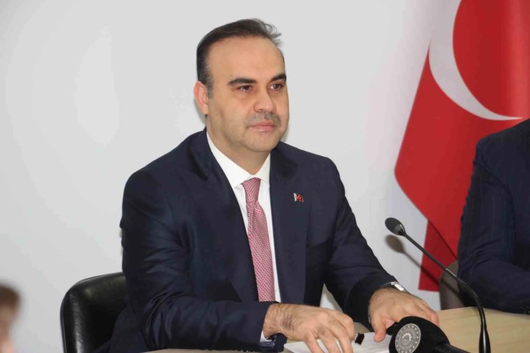 Bakan Kacır: İhracatımız 273 Milyar Dolara Ulaştı