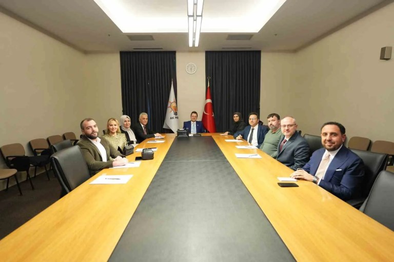 Hekimsen, Sağlık Sisteminin Geleceğini Prof. Dr. Halit Yerebakan ile Ele Aldı