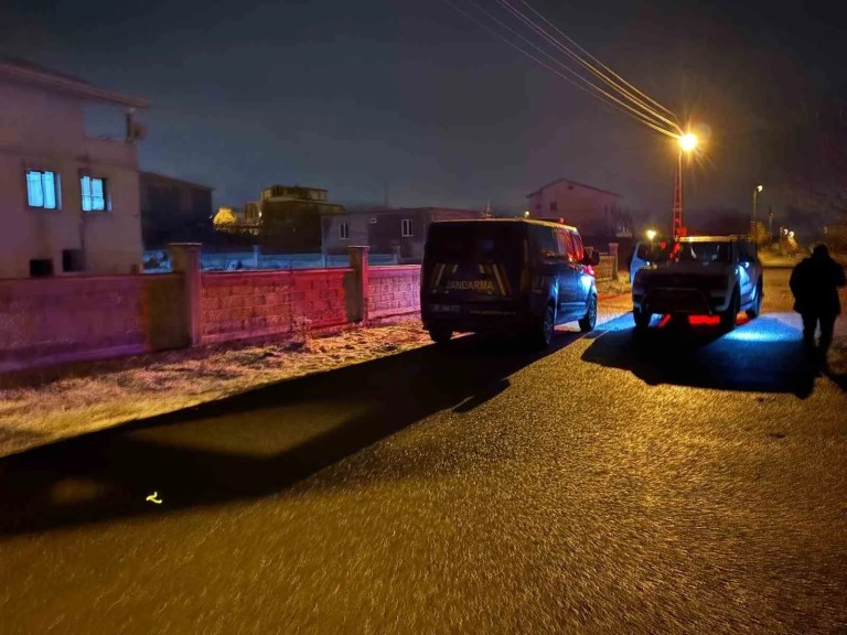 Kayseri'de Silahlı Kavga: 1 Kişi Hayatını Kaybetti, 2 Yaralı