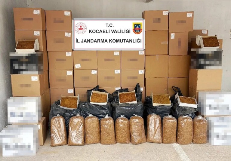 Kocaeli'de Kaçak Makaron ve Tütün Operasyonu: 1 Milyon TL'lik Ele Geçirme