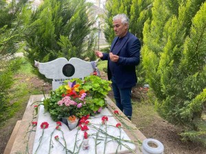 Mahra'nın Hayalleri Mezarı Başında Anıldı