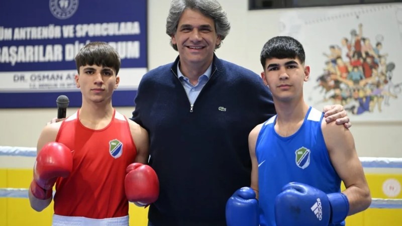Kartepe'de İller Arası Yıldızlar Ferdi Boks Turnuvası Tamamlandı