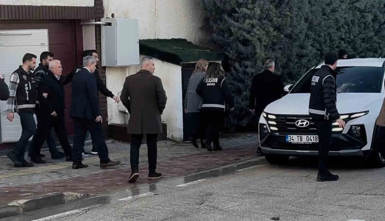 Bursa Büyükşehir Belediye Başkanı Mustafa Bozbey Gözaltına Alındı