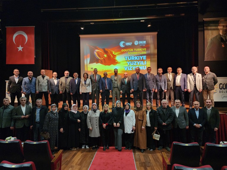 Gölcük’te “Türkiye Yüzyılı Vizyonu” Programı Düzenlendi
