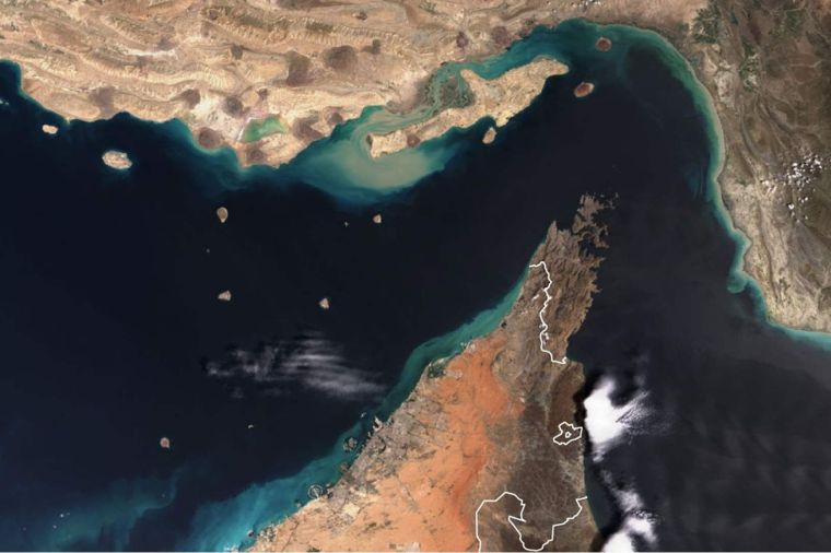 İran Hürmüz Boğazı’nı yeniden kapattığını duyurdu