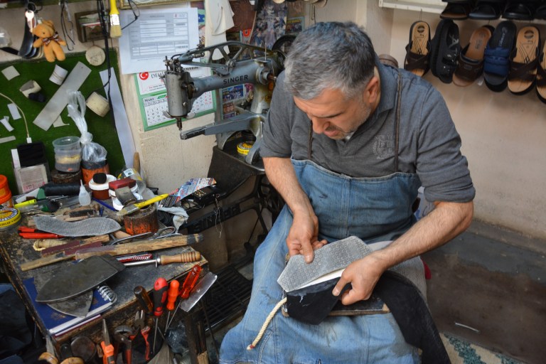 Er meydanının gizli kahramanı zamana direniyor