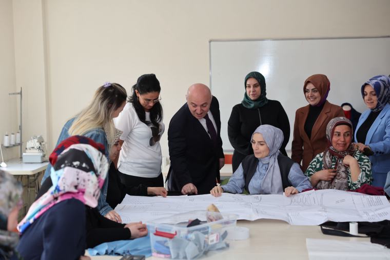 Darıca’da anneler öğreniyor çocuklar güvenle büyüyor