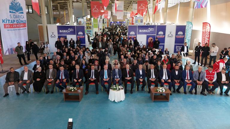 Darıca’da kitap şöleni başladı: 5. kitap fuarı kapılarını açtı