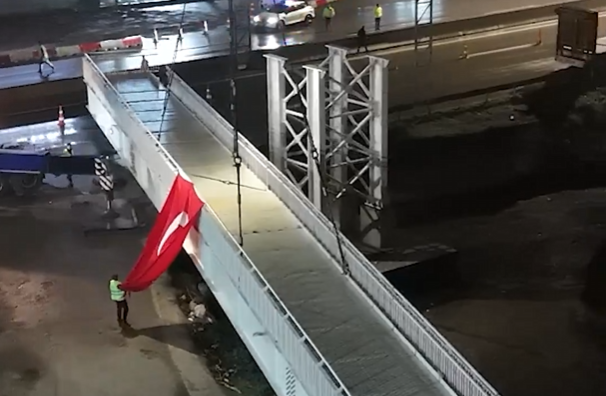 Kocaeli’de gece yarısı 78 tonluk dev operasyon