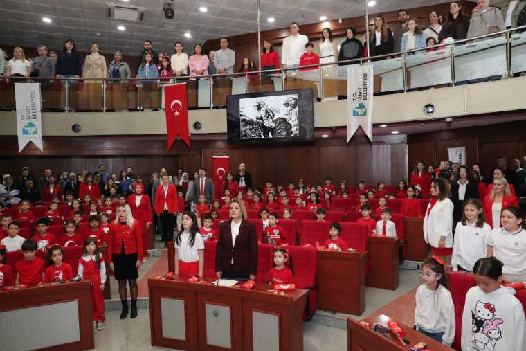 İzmit’te meclisi çocuklar yönetti