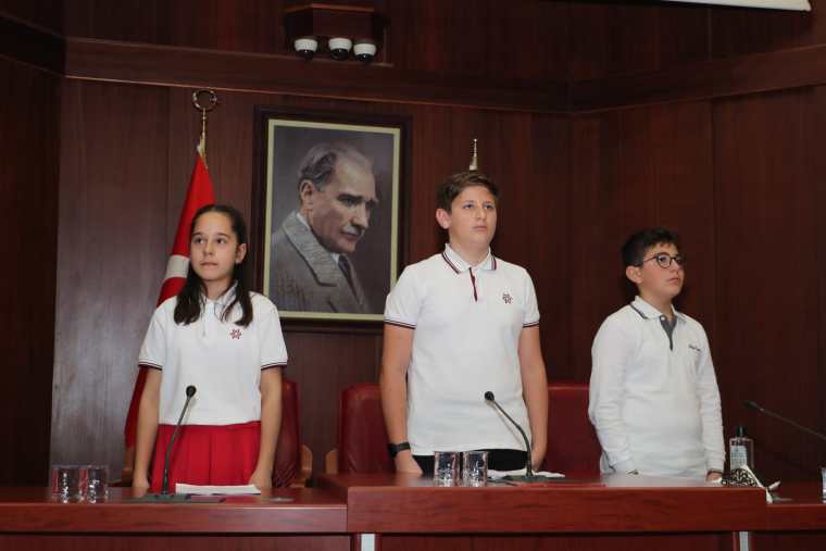 İzmit’te meclisi çocuklar yönetti