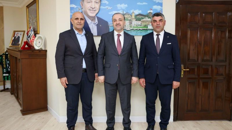 İstifa eden ilçe başkanı AK Parti’ye katıldı!