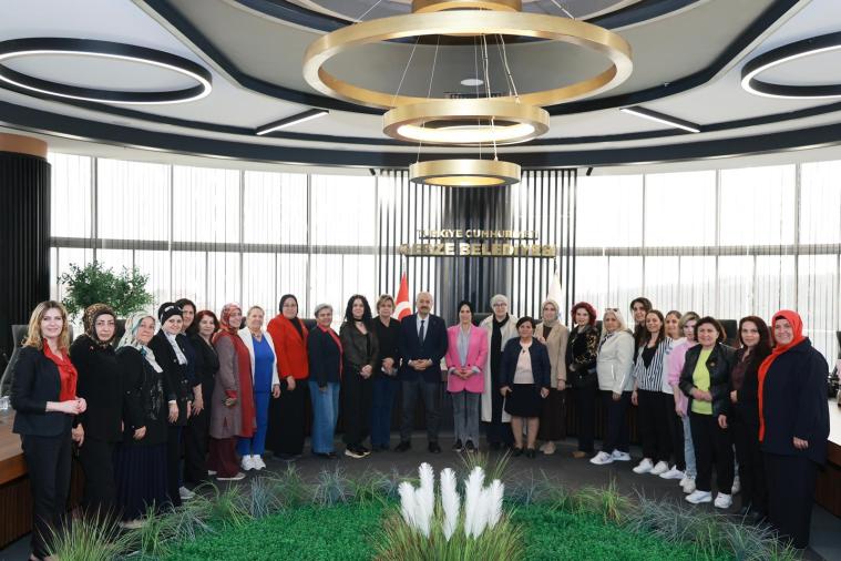 Gebze Belediyesi Kadın Muhtarları Ağırladı