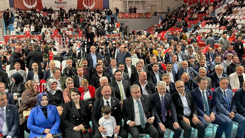 BBP Kocaeli kongresinde Türkiye’nin tanıdığı bir isim!