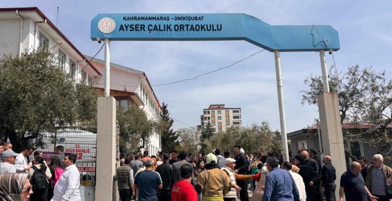 Okuldaki katliamı gerçekleştiren kişinin 8. sınıf öğrencisi olduğu ortaya çıktı!