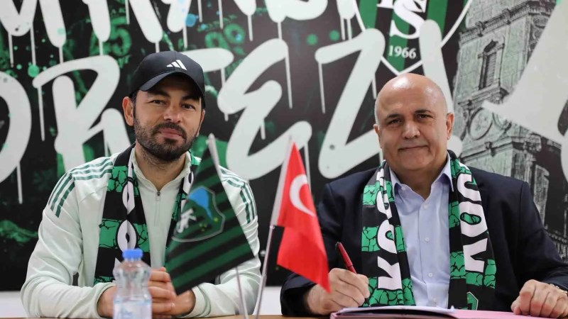 Kocaelispor Selçuk İnan ile Yola Devam Ediyor
