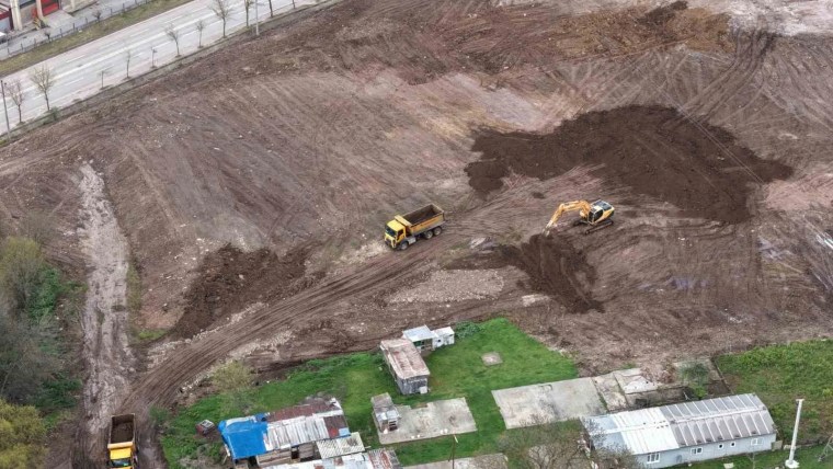 Başiskele'de 15 Bin Gül Açacak Park Hazırlanıyor
