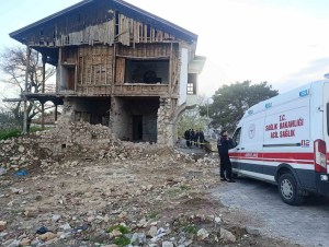 Kahramanmaraş'ta Metruk Binada Erkek Cesedi Bulundu