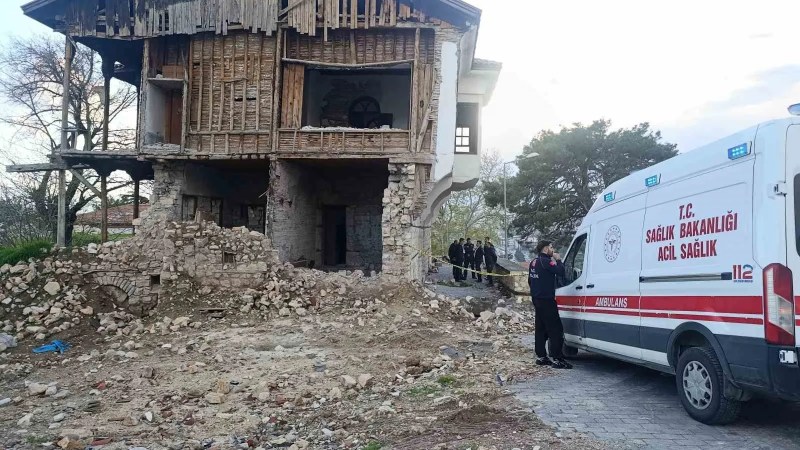 Kahramanmaraş'ta Metruk Binada Erkek Cesedi Bulundu
