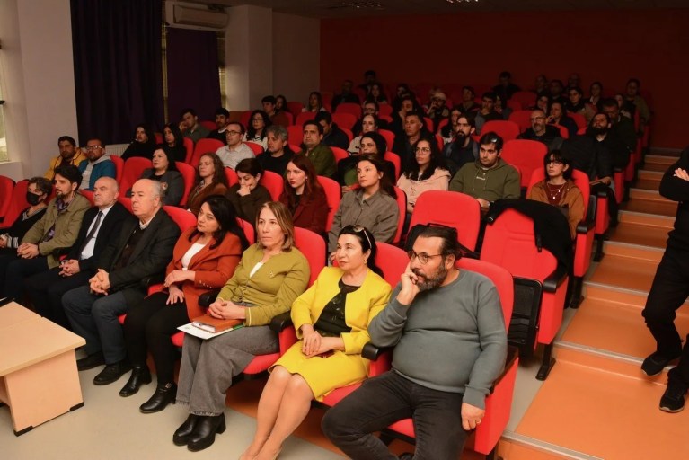 Kocaeli'de Osmanlı Mezar Taşlarının Sırları Ortaya Çıktı