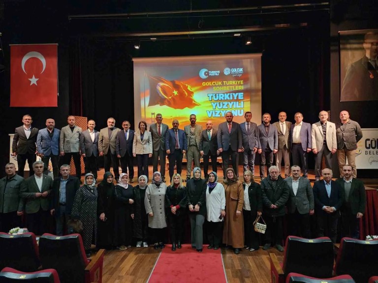 Gölcük'te Türkiye Yüzyılı Vizyonu Konuşuldu