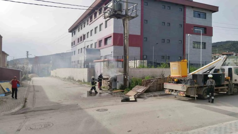 Körfez'de Trafo Yangını Korku Yarattı