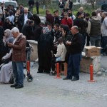 Kahramanmaraş'ta Yaralı Öğrencilerin Aileleri Hastane Önünde Bekliyor