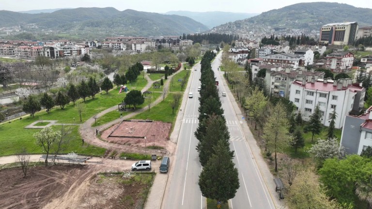 Gölcük’te Kadın El Emeği Satış Mağazası İnşaatı Başladı