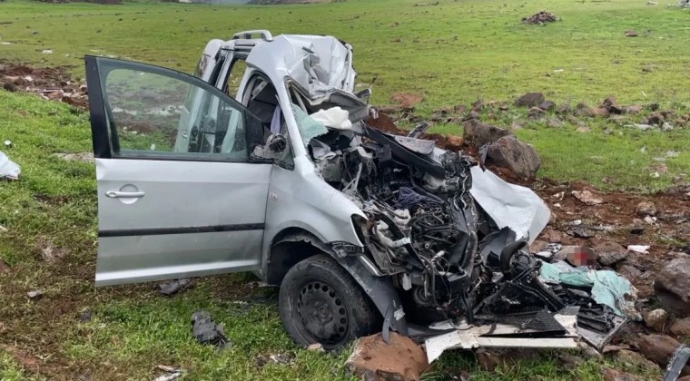 Siverek'te Trafik Kazası: İki Kişi Hayatını Kaybetti, Bir Kişi Yaralandı