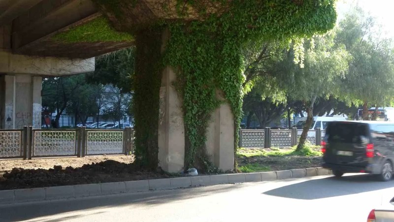 Adana'da Trafik Kazasında Hayatını Kaybeden Genç Kız Gelinlikle Uğurlandı