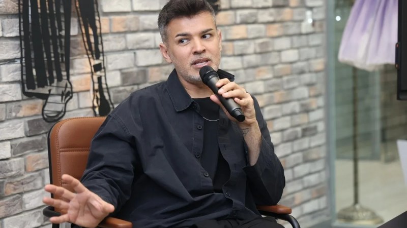 Ünlü Modacı Cihan Nacar Moda Akademisi'nde Öğrencilerle Buluştu
