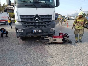Hatay'da Kamyonun Altında Kalan Motosiklet Sürücüsü Hayatını Kaybetti