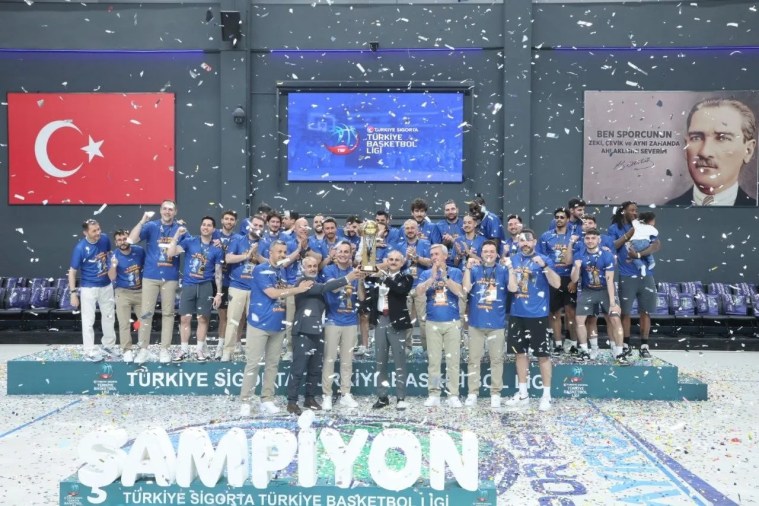 Çayırova Belediyesi Basketbol Takımı Süper Lig'e Yükseldi