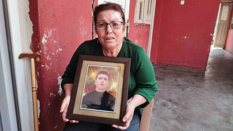 Adana'da 21 Yıldır Kayıp Olan 3 Arkadaşın Aileleri Umutla Bekliyor