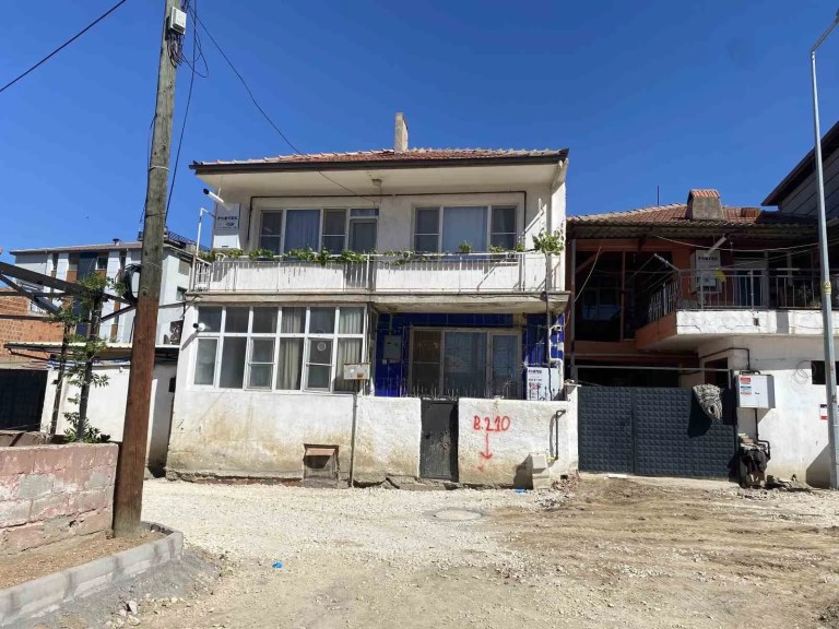 Baba Namaz İçin Uyandı, Oğlunu Ölü Buldu