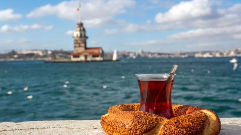 Çaya zam geldi. Simit sırada