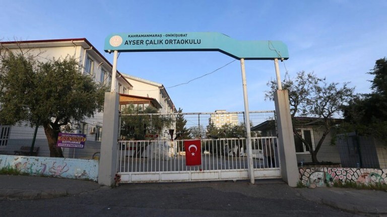 Okul katliamında dikkat çeken detay: Takip eden hocanın ayrılığı gündemde