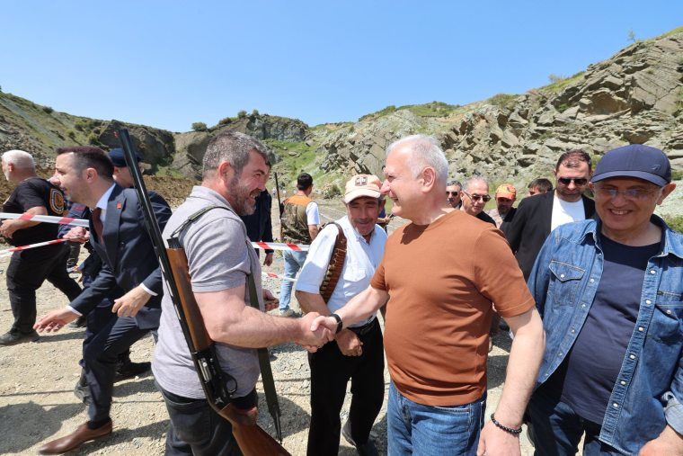 Karamürsel’de geleneksel atıcılık müsabakaları yoğun katılım