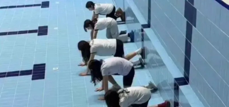 Sporcu çocukların boş havuzdaki görüntüleri gündem oldu