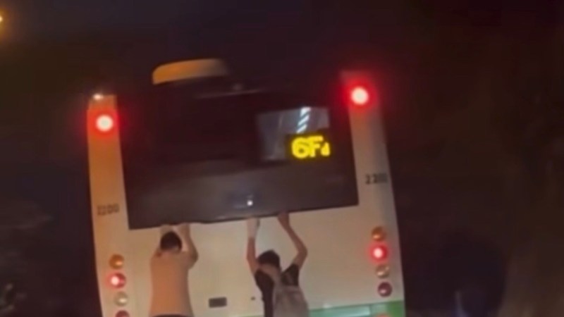 Patenli gençlerin tehlikeli yolculuğu kamerada