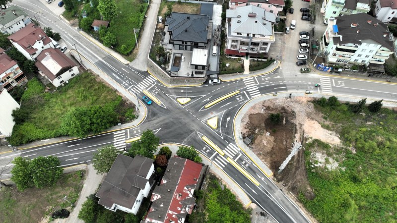 Başiskele’de modern kavşak trafiğe nefes aldıracak