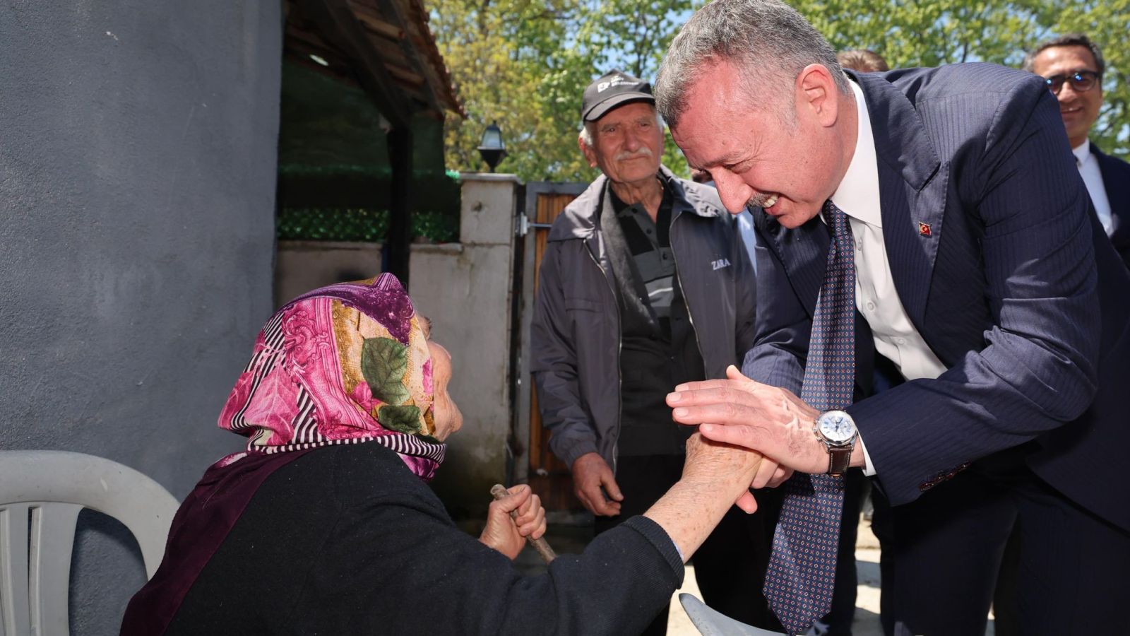 Başkan Büyükakın’dan Balören’de gönül ziyaretleri