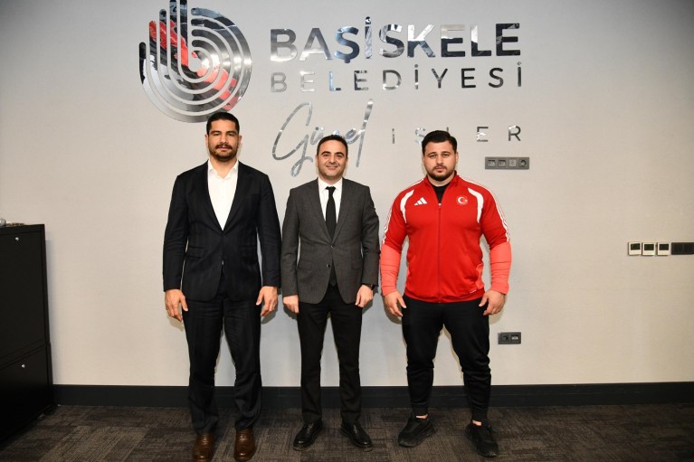Başiskele’de güreşin yıldızlarına özel buluşma