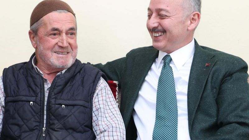 Büyükakın’dan Cavit Amca’ya anlamlı ziyaret