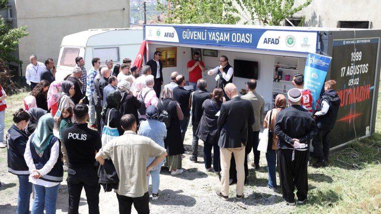 Dilovası’nda afetlere hazırlık eğitimi düzenlendi
