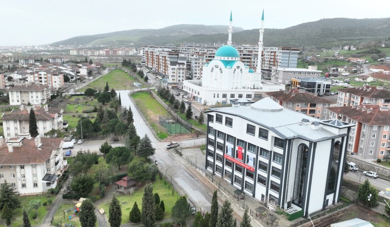 Derince’deki Cemevi Cem Vakfı’na devredildi