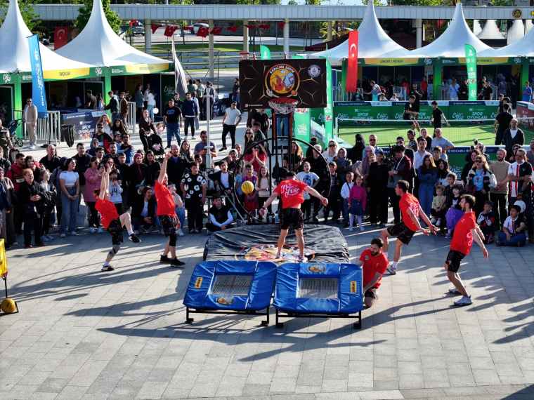 Karizma Show, EnFest’te nefesleri kesti
